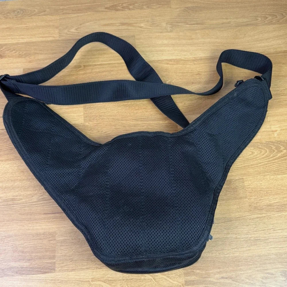 Tumi T2 Ballistic Nylon Sling Crossbody‎